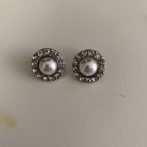 Earrings gently used